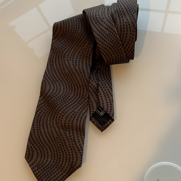 Lightly used tie 💯 silk - Picture 3 of 3